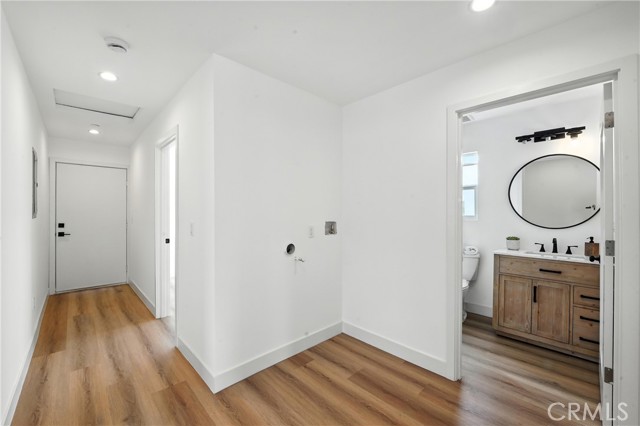 3031 Vineyard AVE Unit: 2