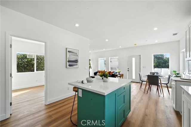 3031 Vineyard AVE Unit: 2