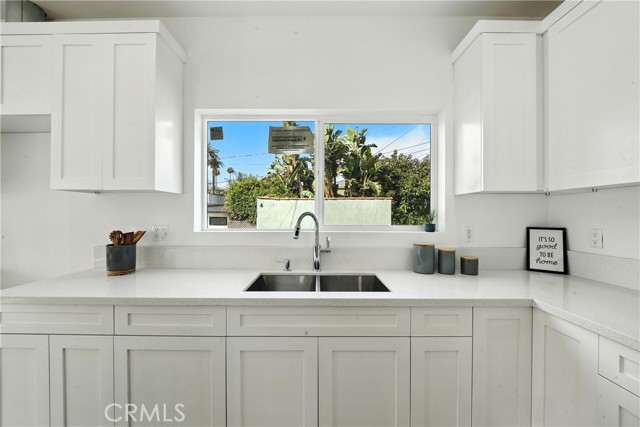 3031 Vineyard AVE Unit: 2