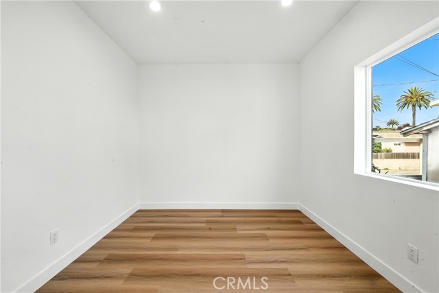 3031 Vineyard AVE Unit: 2