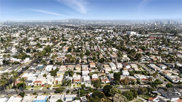 3031 Vineyard AVE Unit: 2