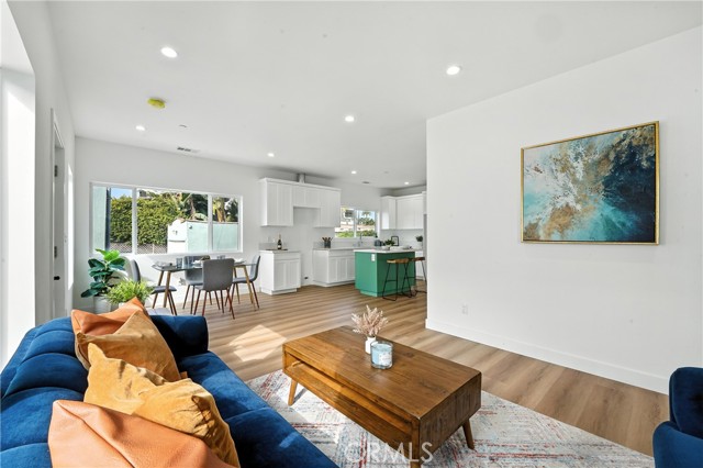 3031 Vineyard AVE Unit: 2