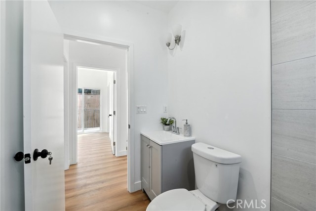 3031 Vineyard AVE Unit: 2