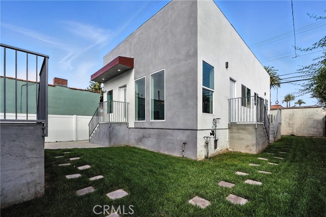 3031 Vineyard AVE Unit: 2