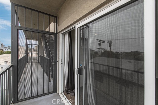 1706 Colby AVE Unit: 301