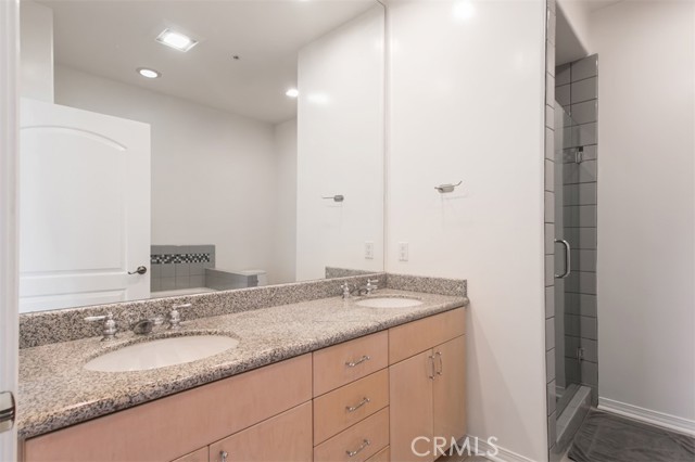 1706 Colby AVE Unit: 301