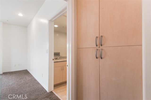 1706 Colby AVE Unit: 301