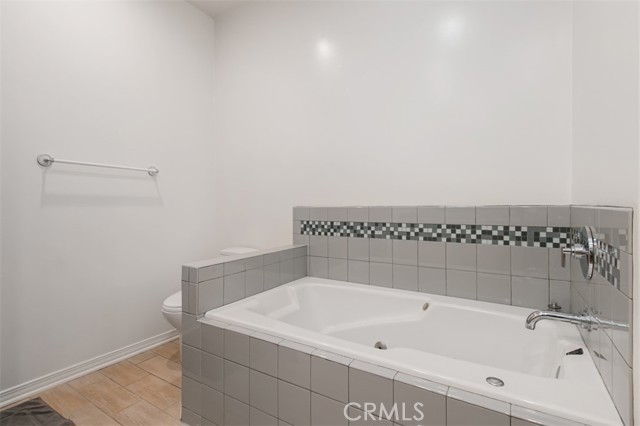 1706 Colby AVE Unit: 301