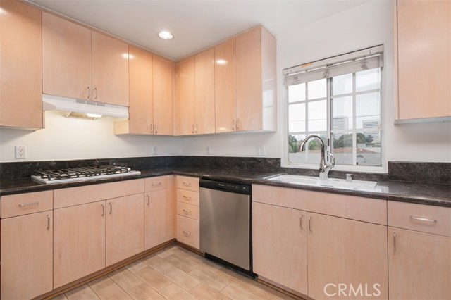 1706 Colby AVE Unit: 301