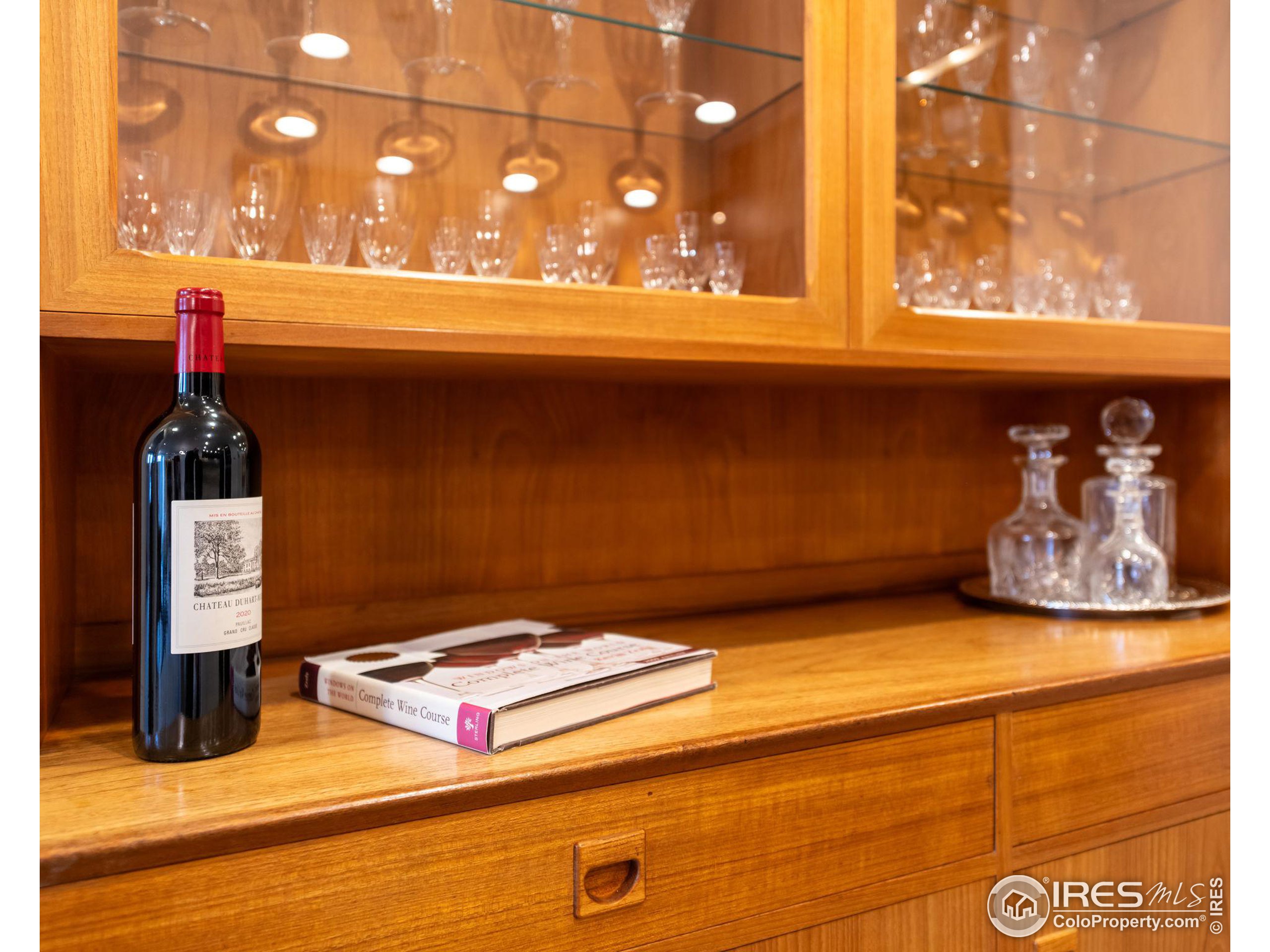 315 Arapahoe Ave 203