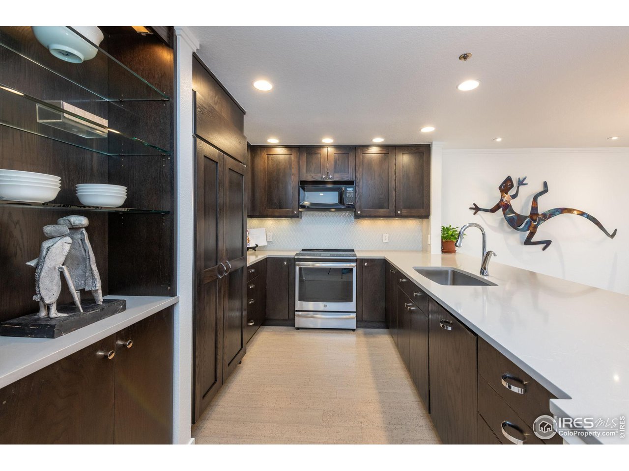 315 Arapahoe Ave 203