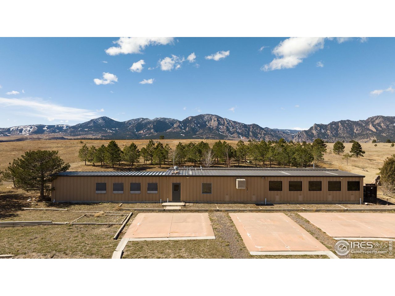 3200 S Foothills Hwy