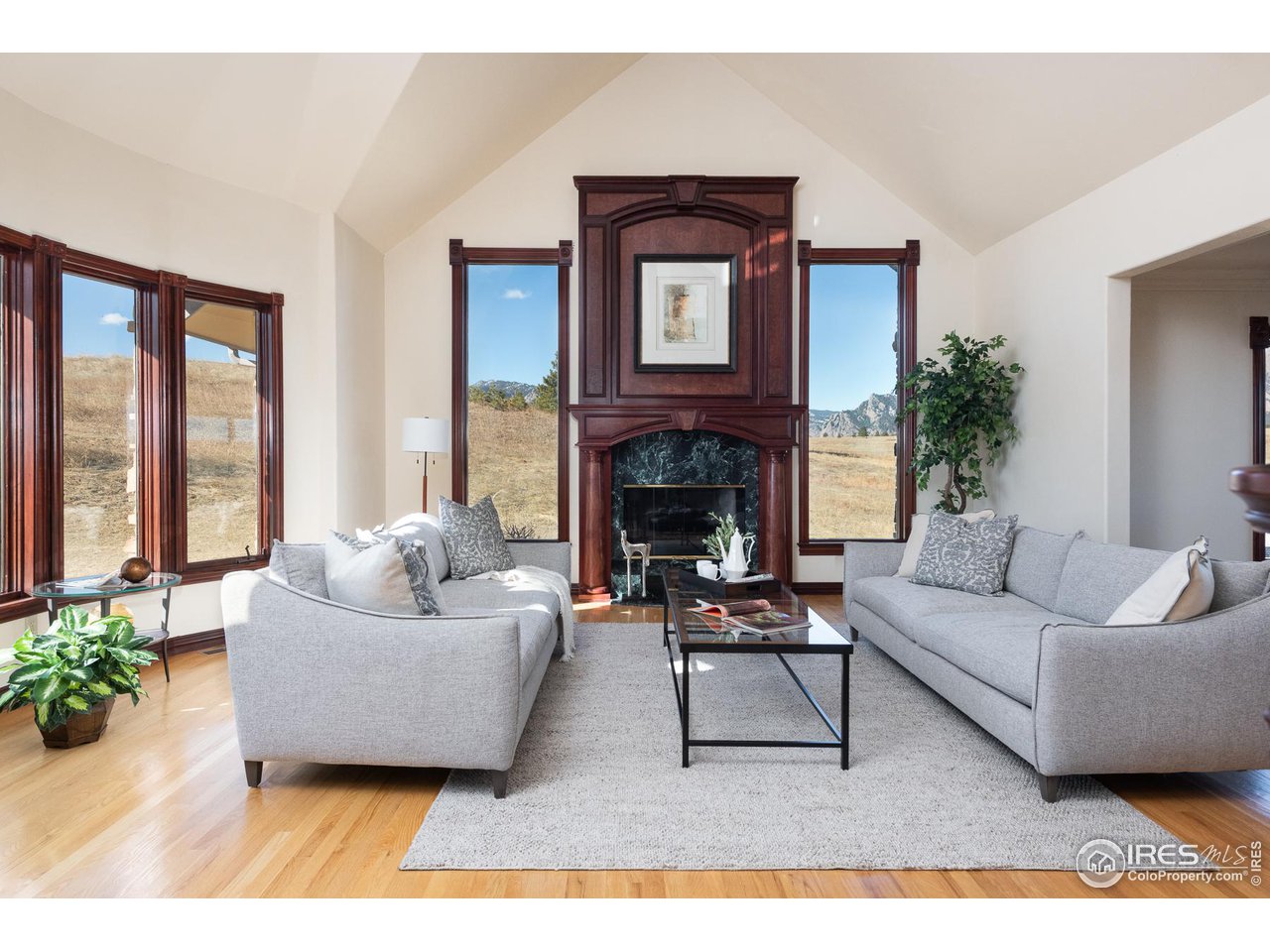 3200 S Foothills Hwy