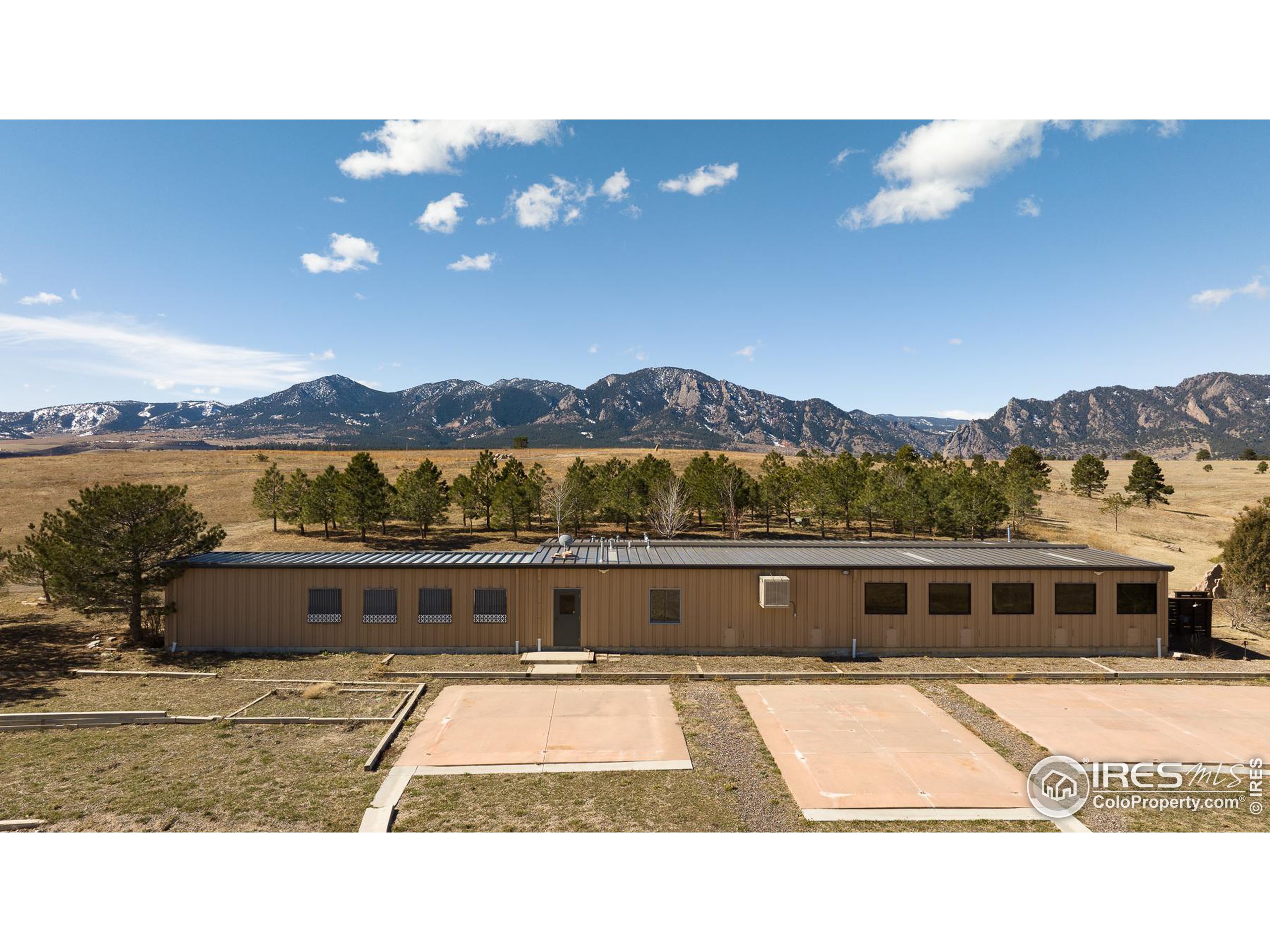 3200 S Foothills Hwy