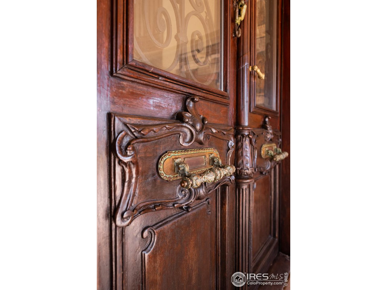 3200 S Foothills Hwy