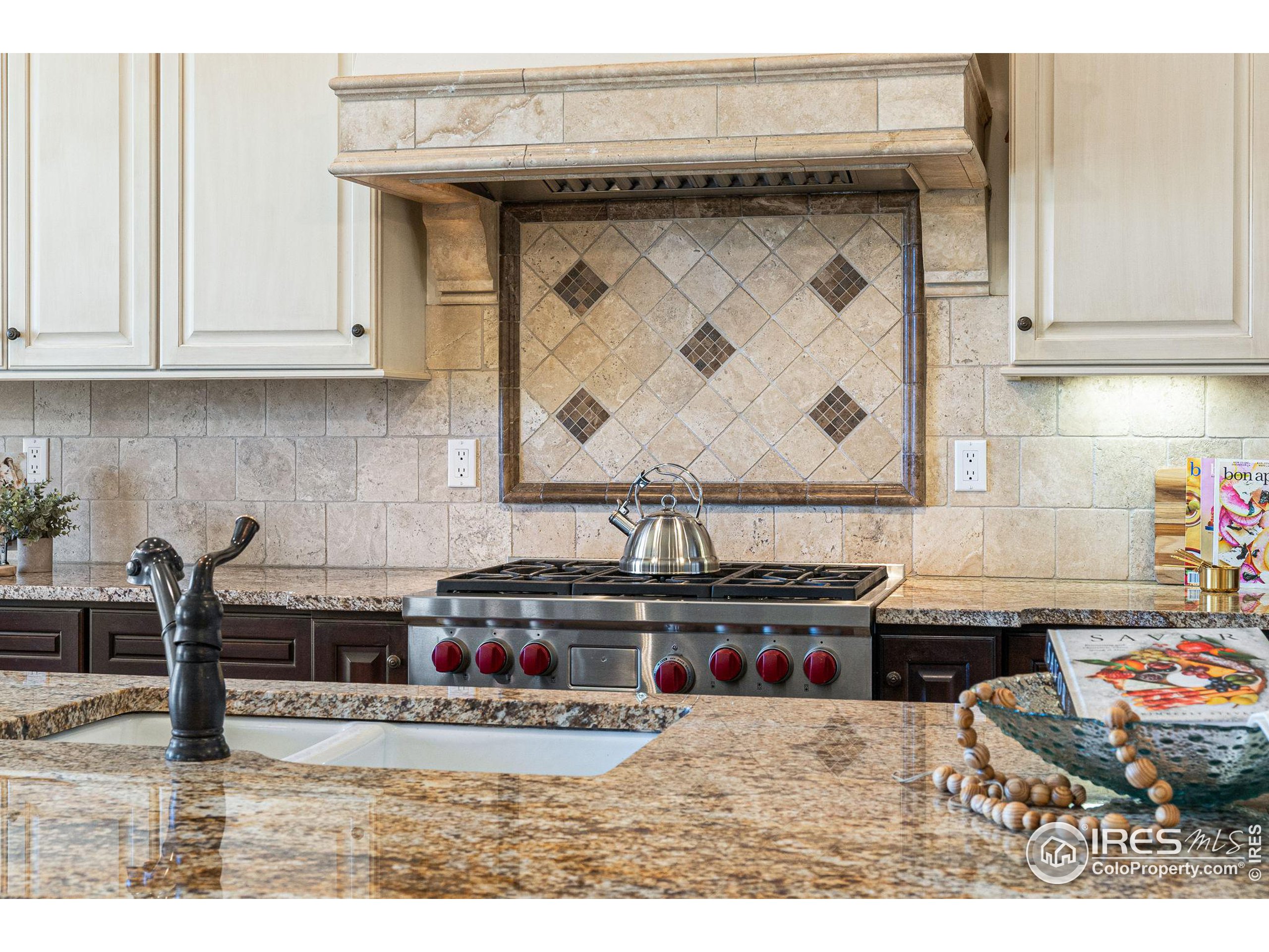 2112 Summerlin Dr