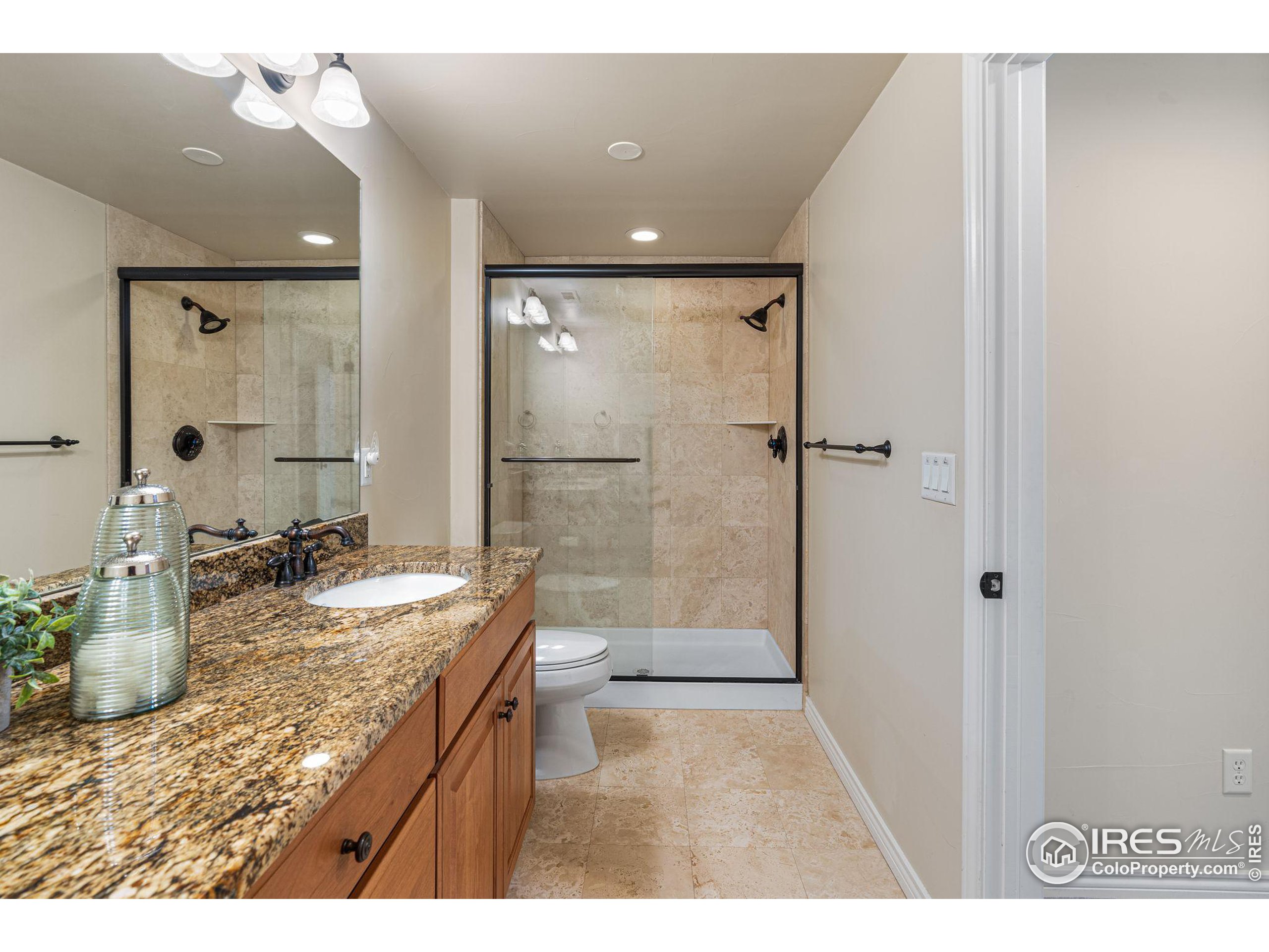 2112 Summerlin Dr