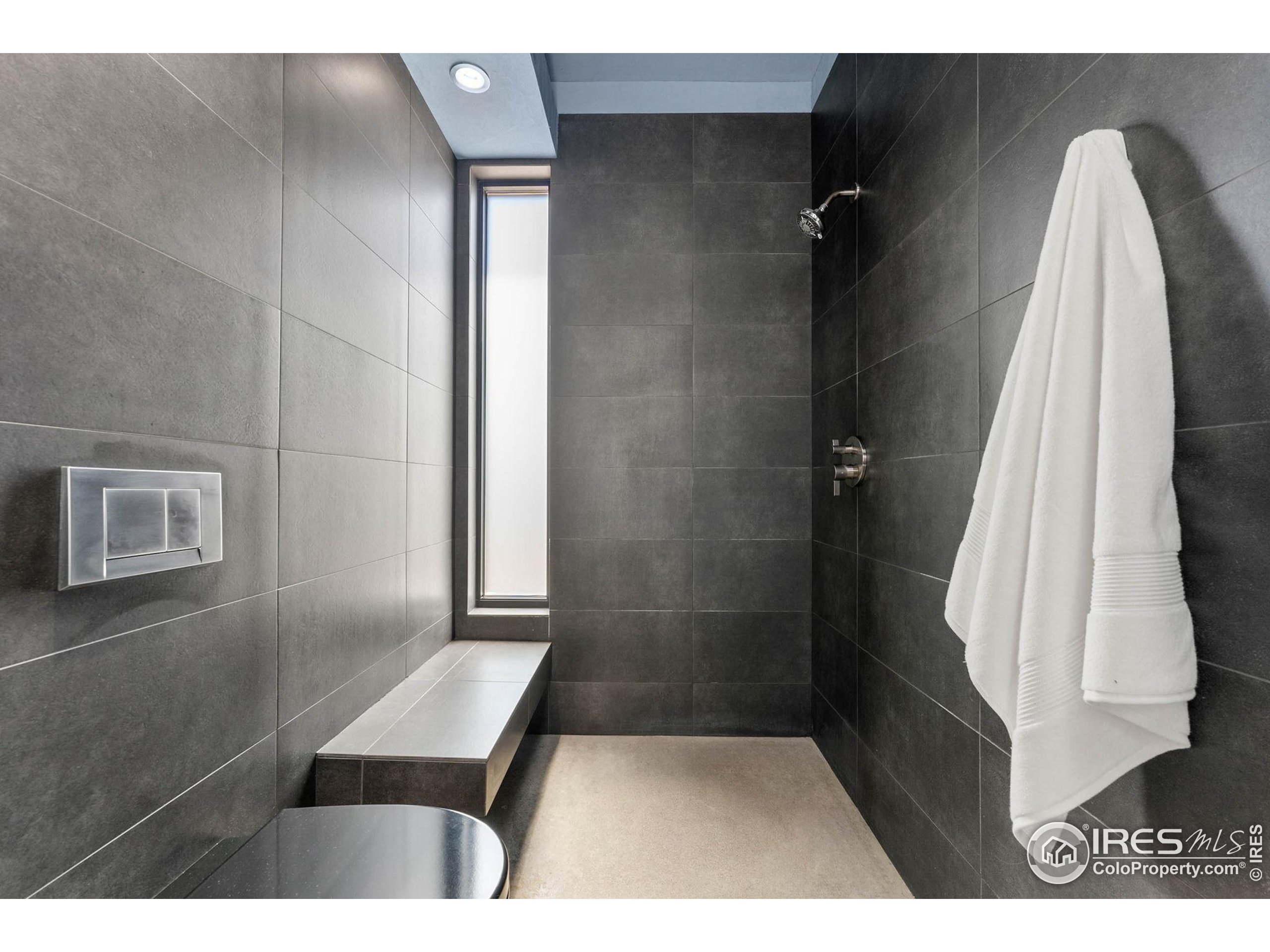 1529 Easy Rider Ln 201