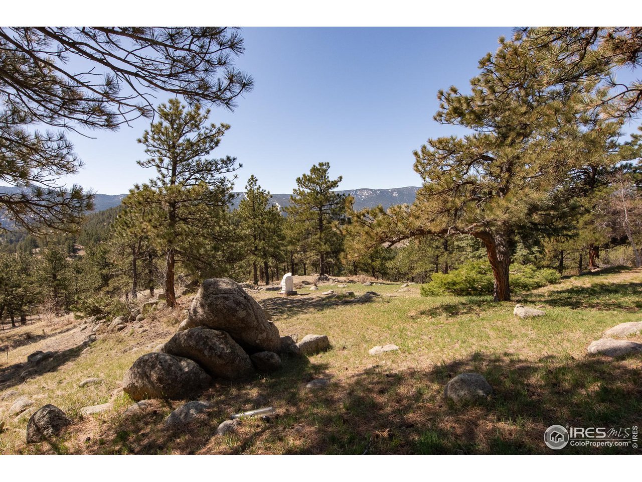 2358 Sunshine Canyon Dr