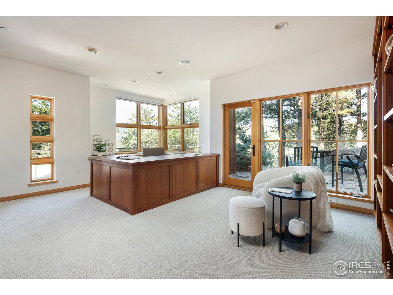 2358 Sunshine Canyon Dr