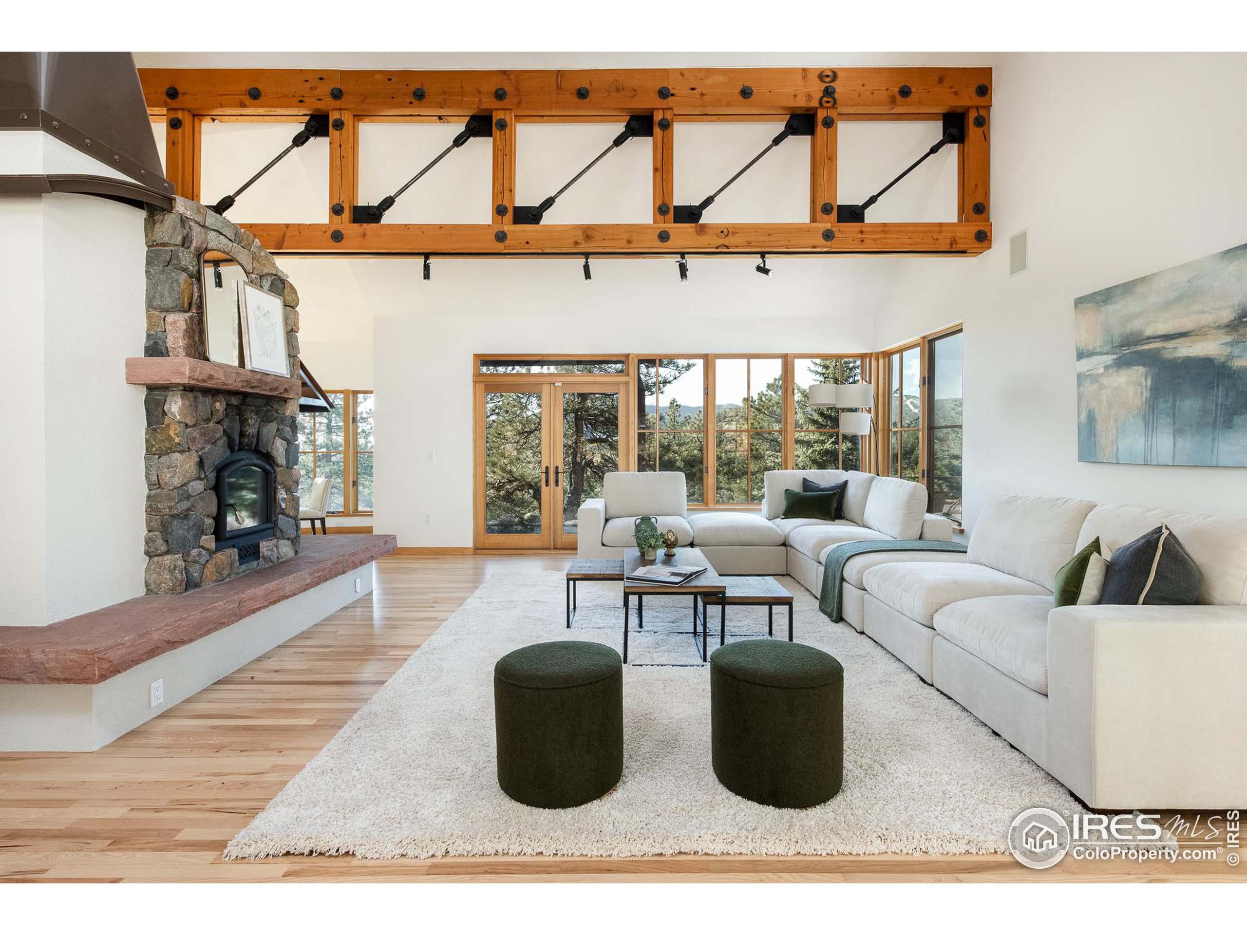 2358 Sunshine Canyon Dr