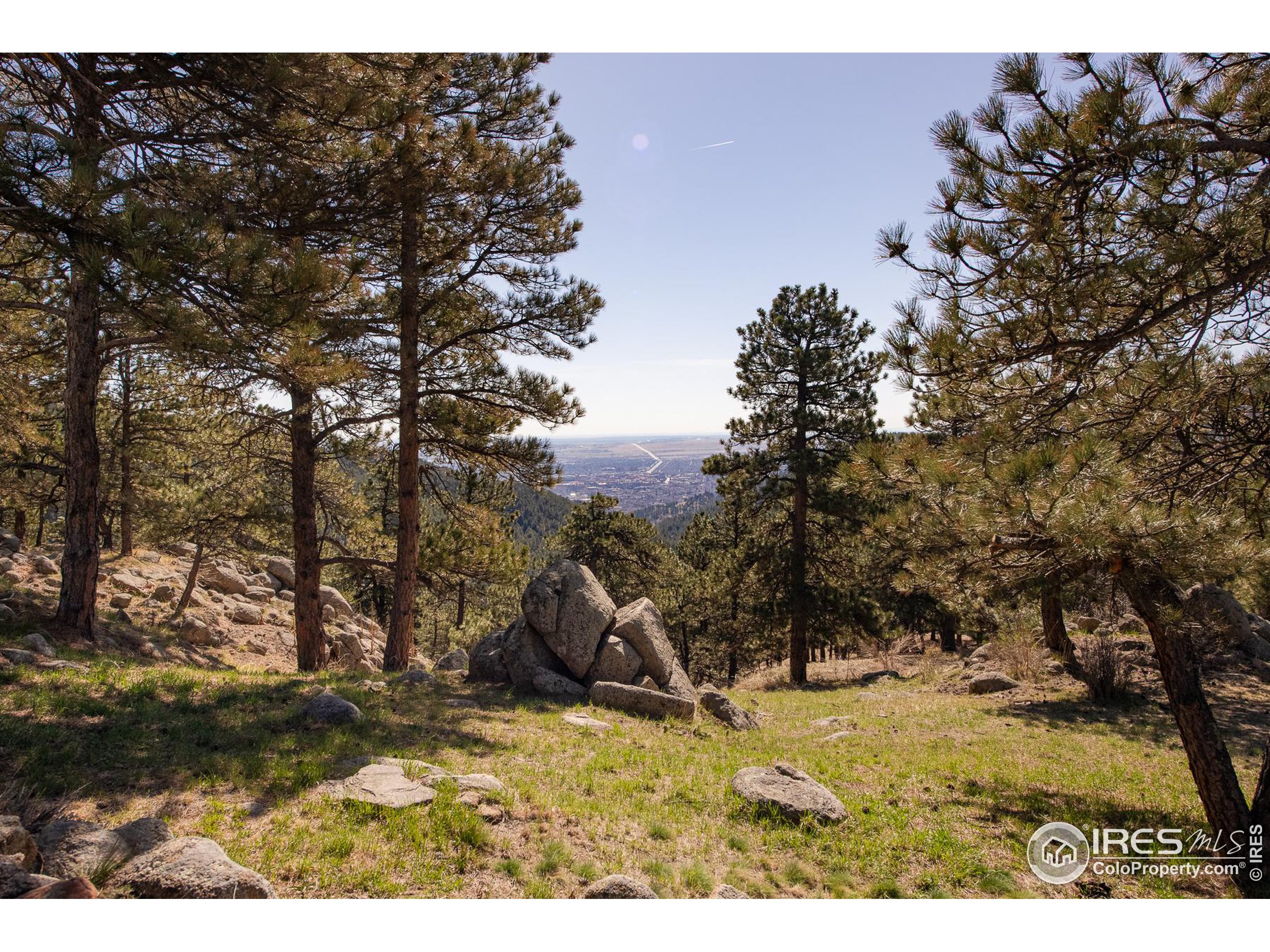 2358 Sunshine Canyon Dr