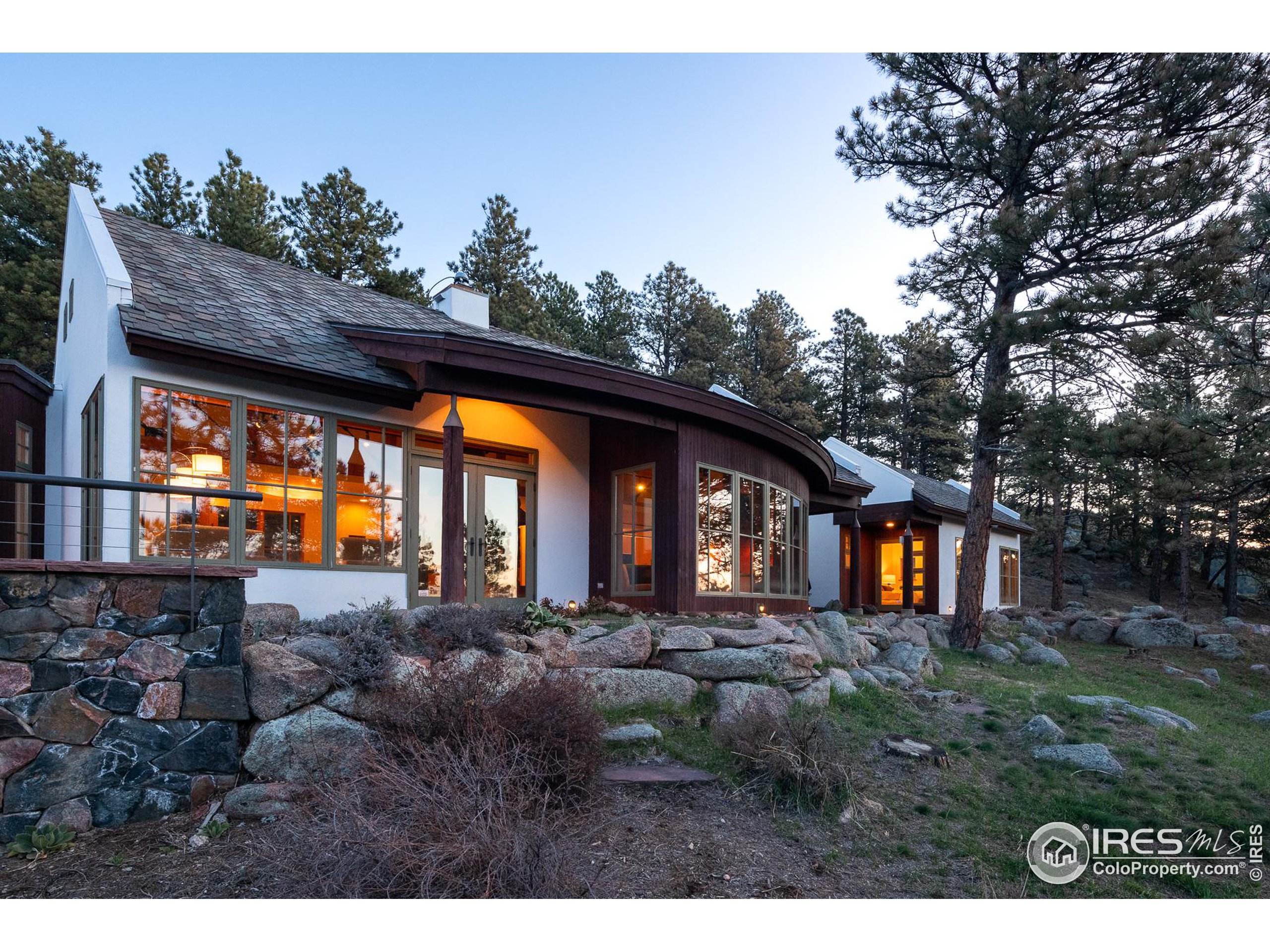 2358 Sunshine Canyon Dr