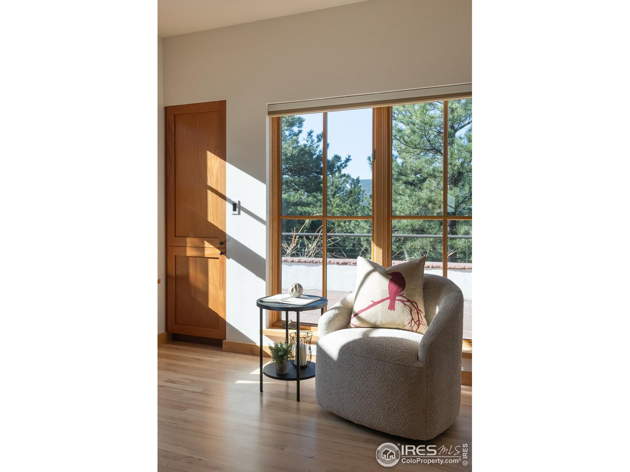 2358 Sunshine Canyon Dr