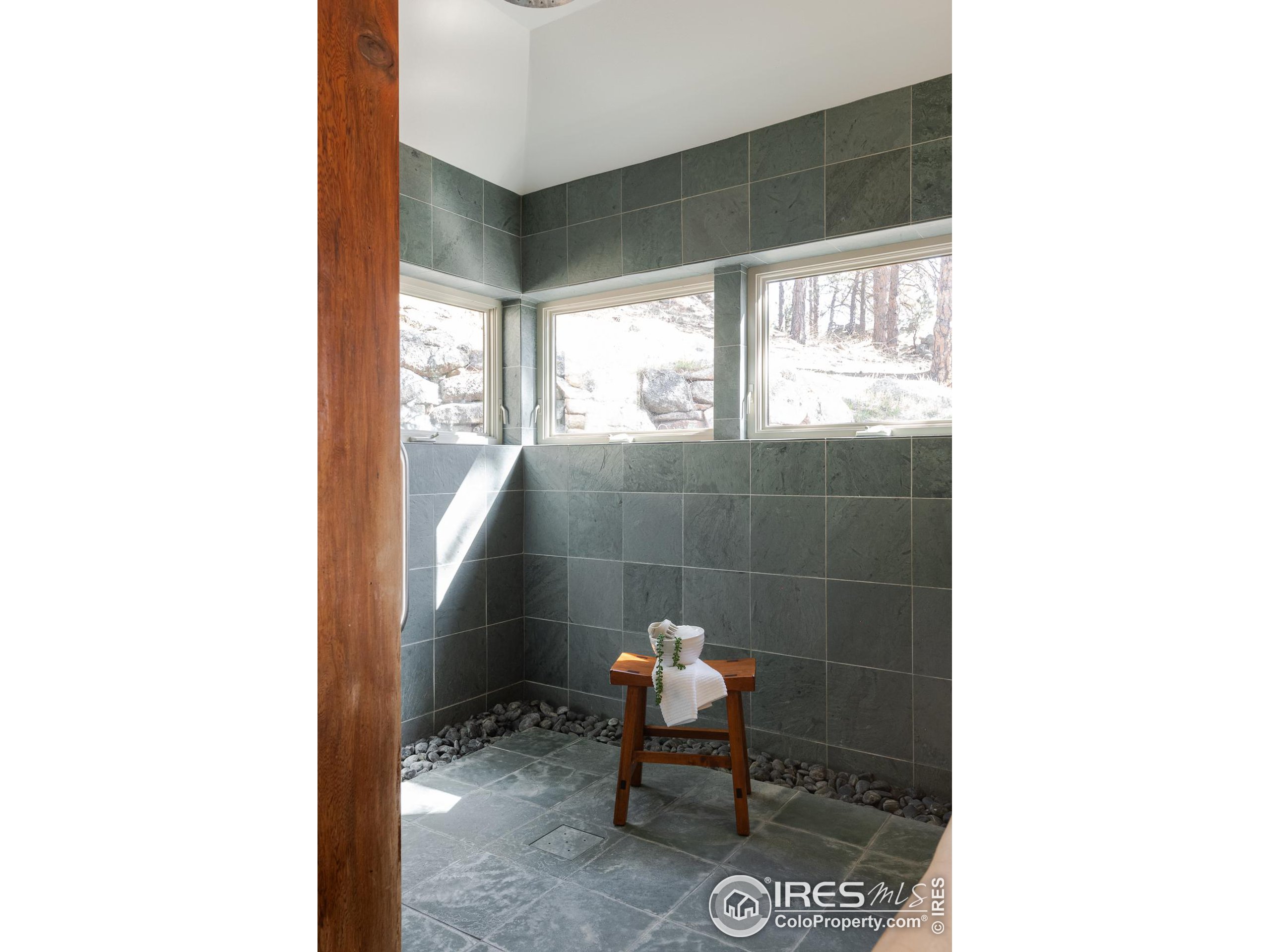 2358 Sunshine Canyon Dr