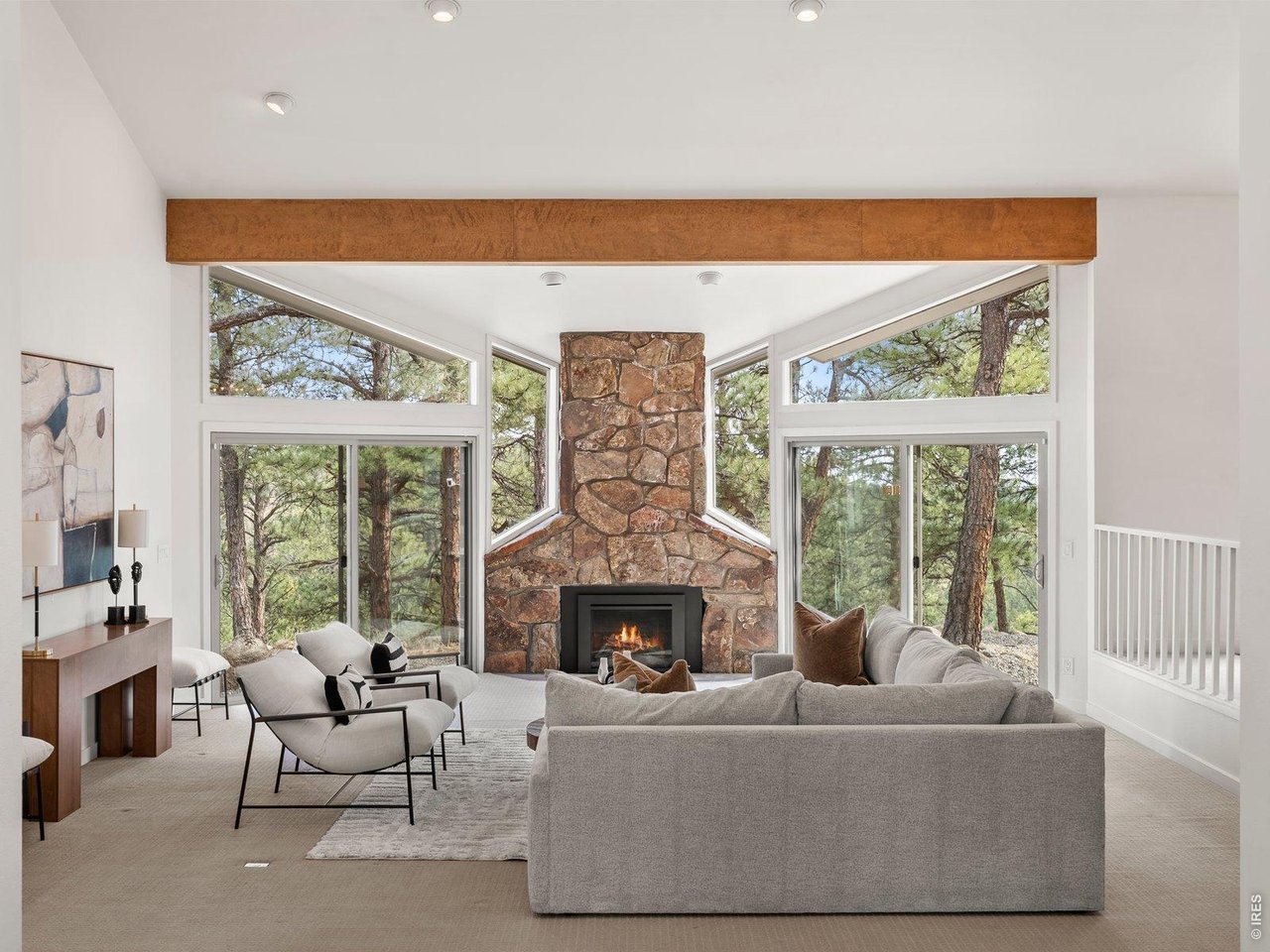 4300 Sunshine Canyon Dr