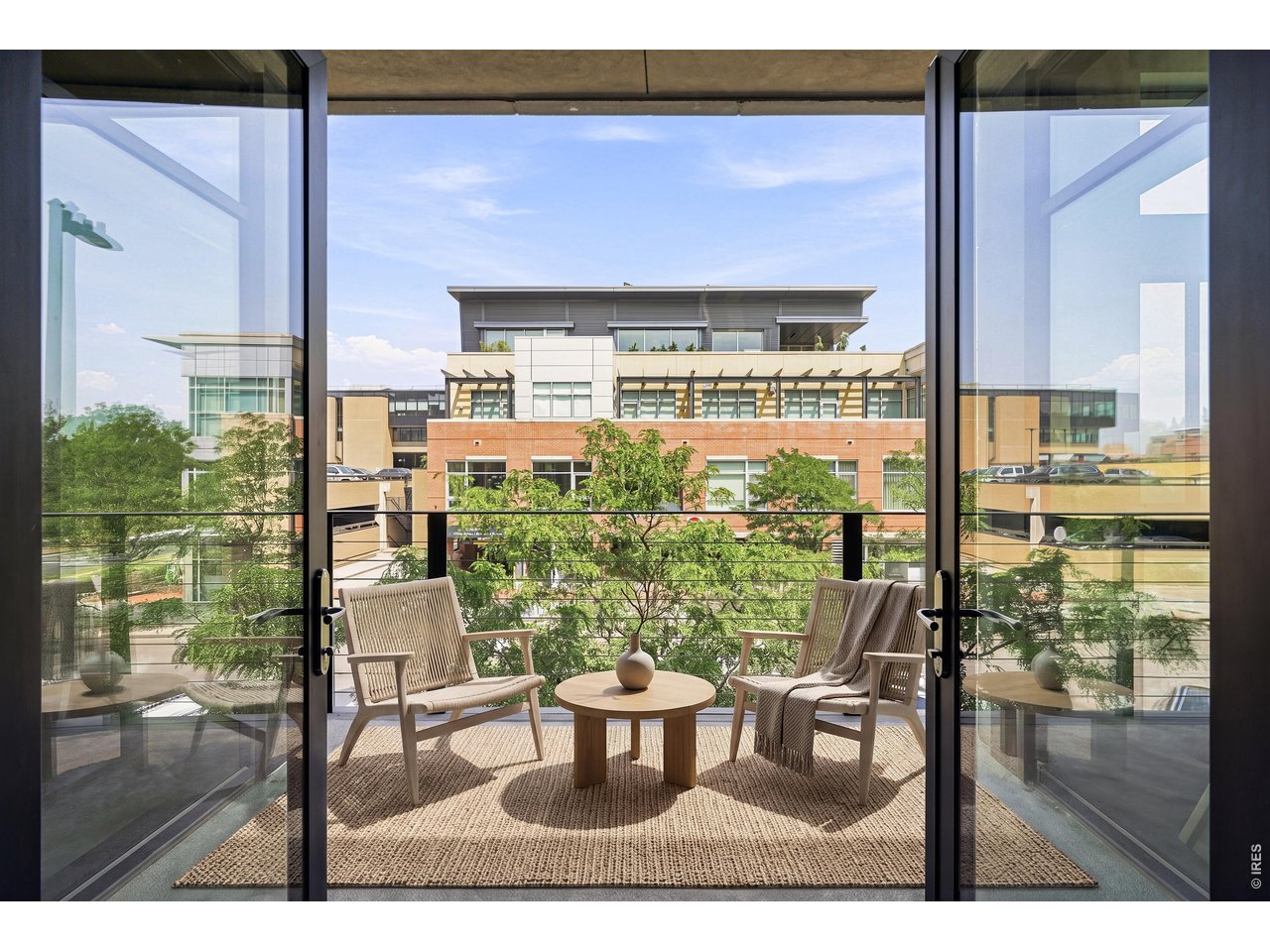 1077 Canyon Blvd 211