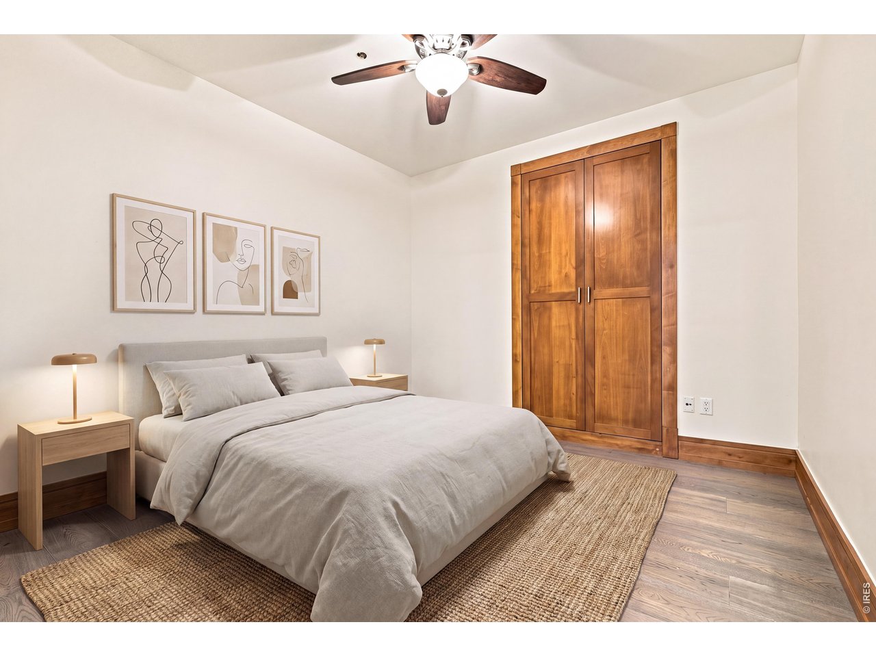 1077 Canyon Blvd 211