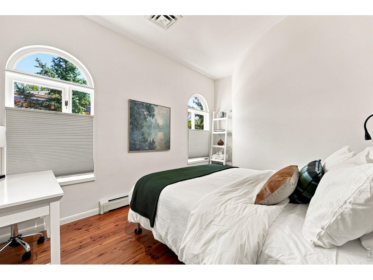 403 Mountain View Rd