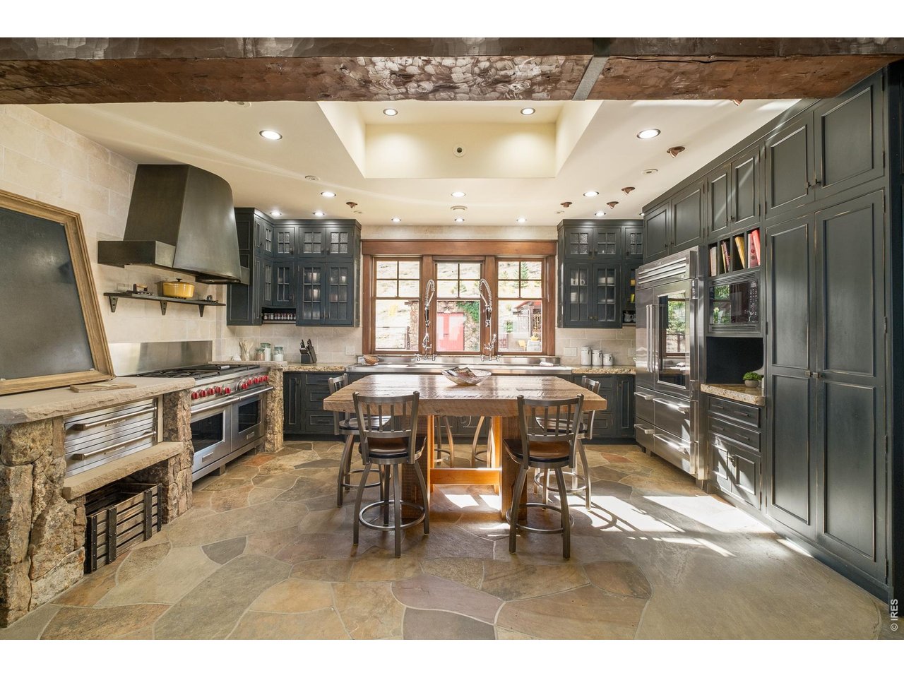 307 Labelle Rd