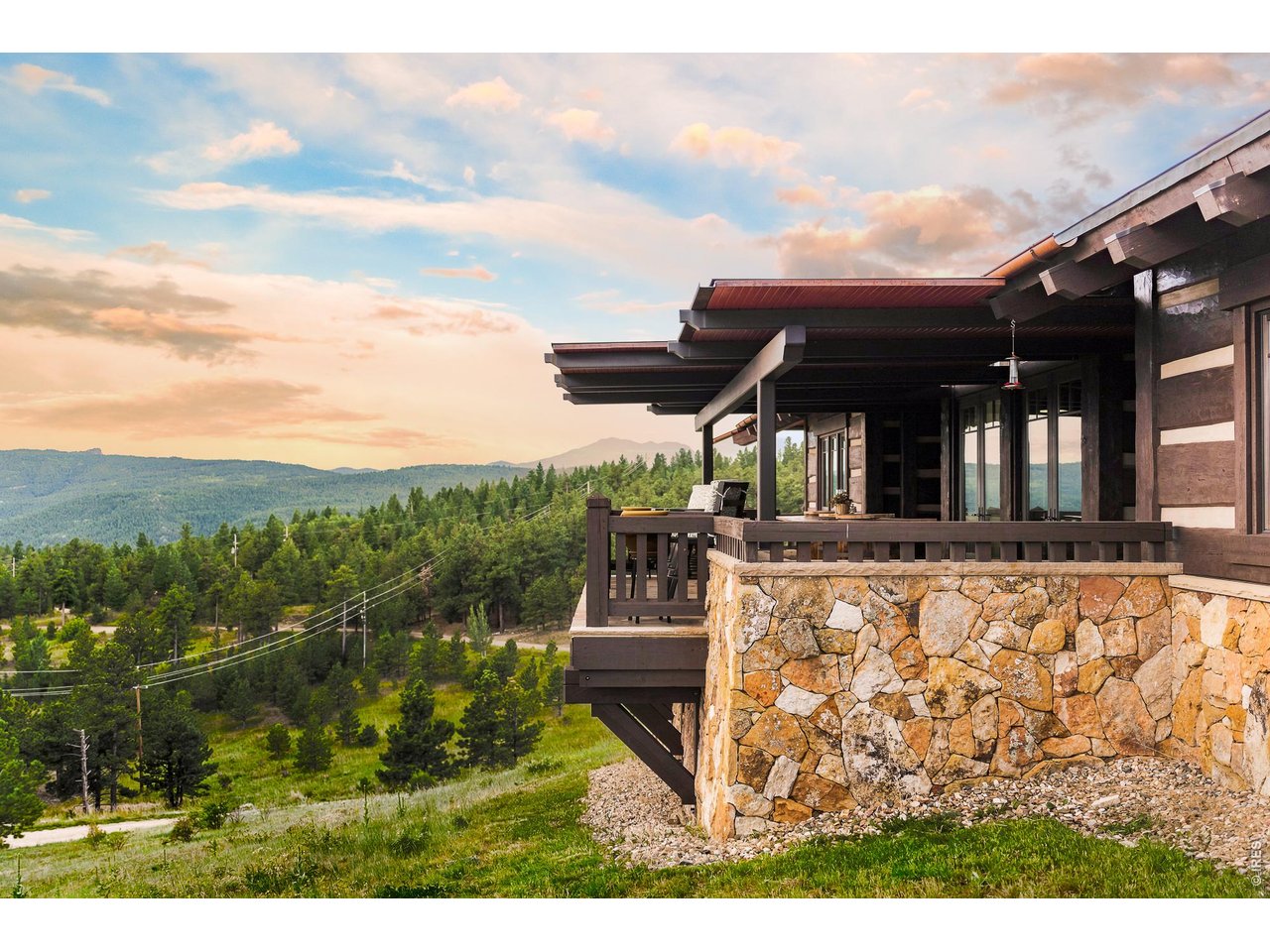 307 Labelle Rd