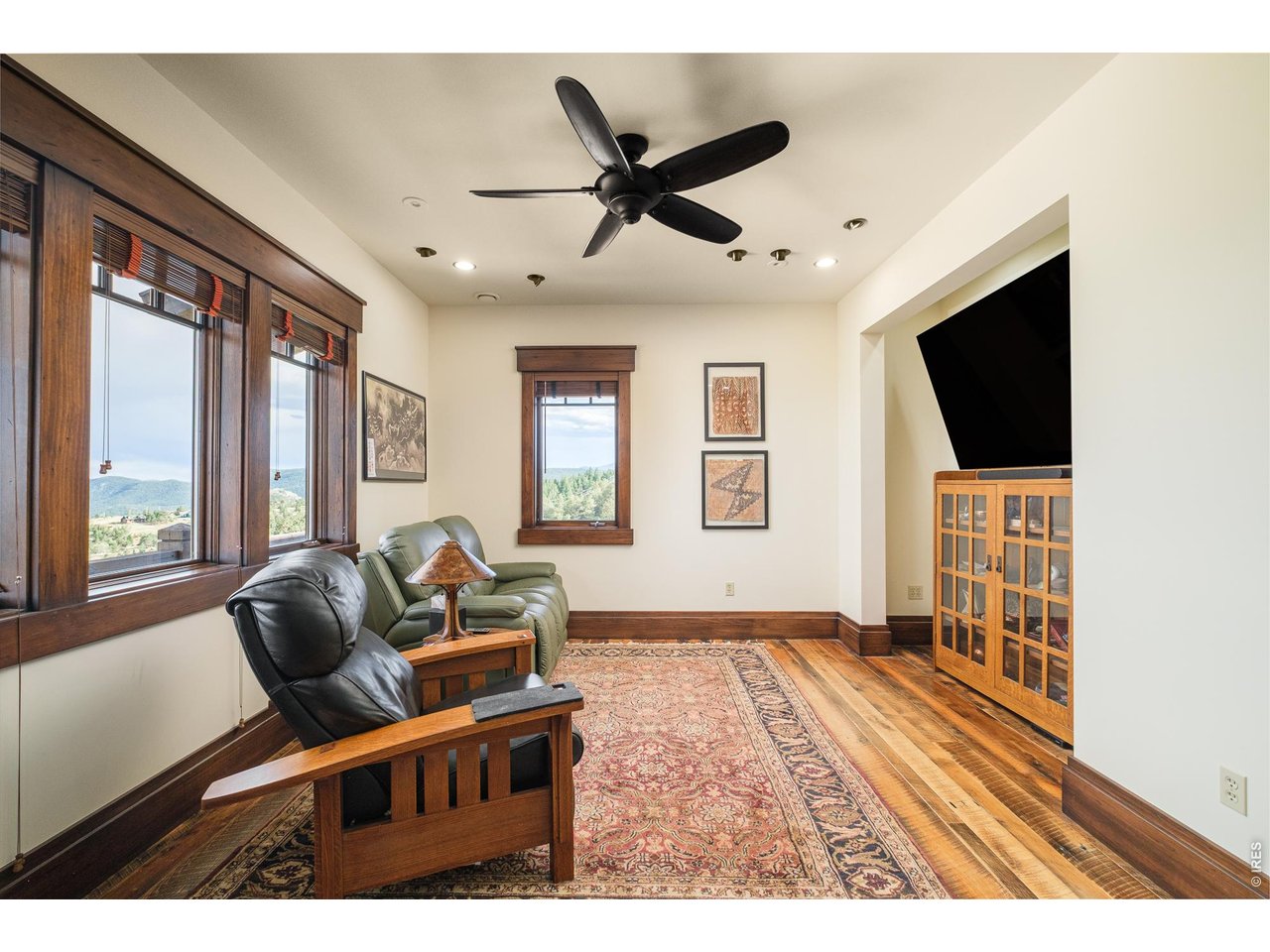 307 Labelle Rd