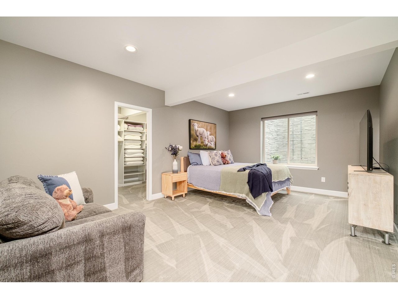 2309 Picadilly Cir
