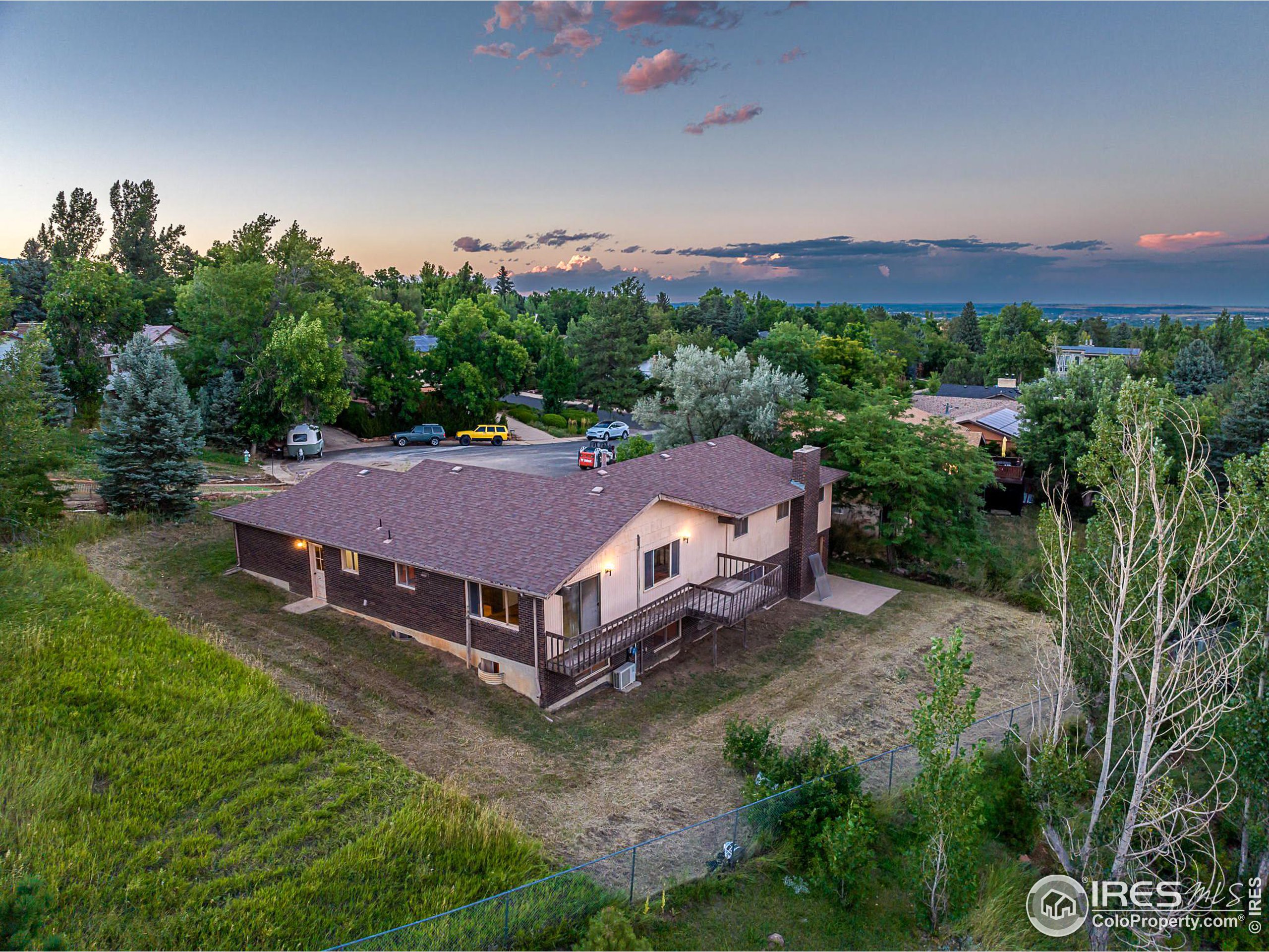 2104 Goddard Pl
