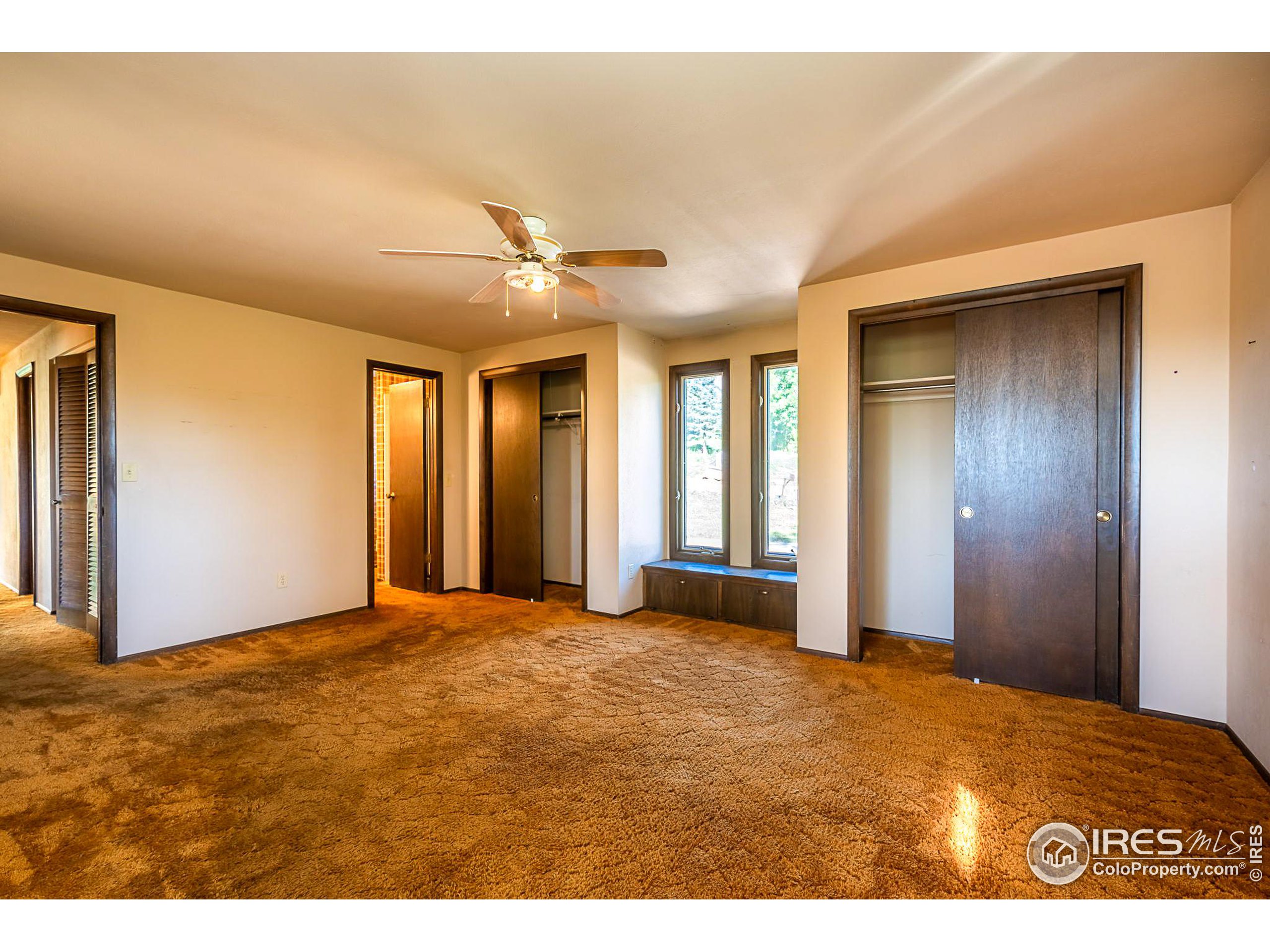 2104 Goddard Pl