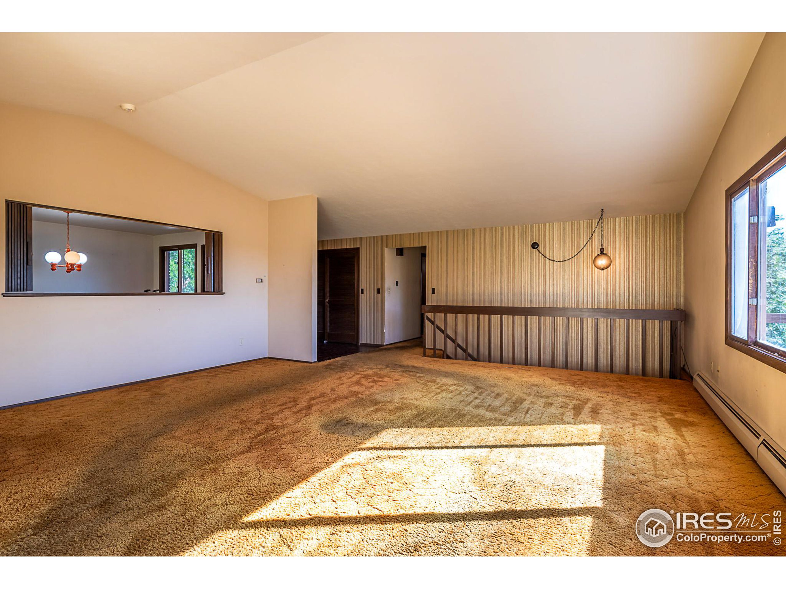 2104 Goddard Pl