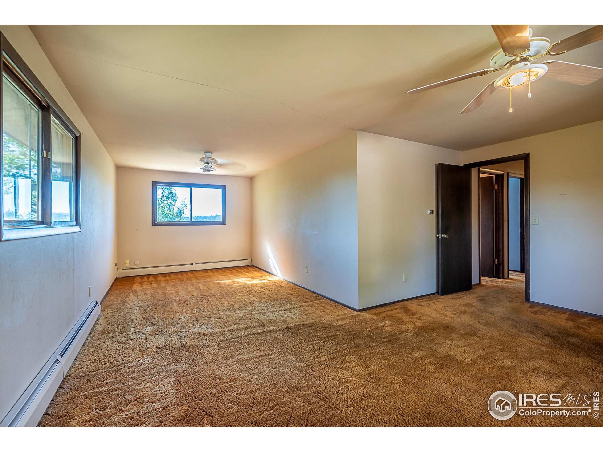 2104 Goddard Pl