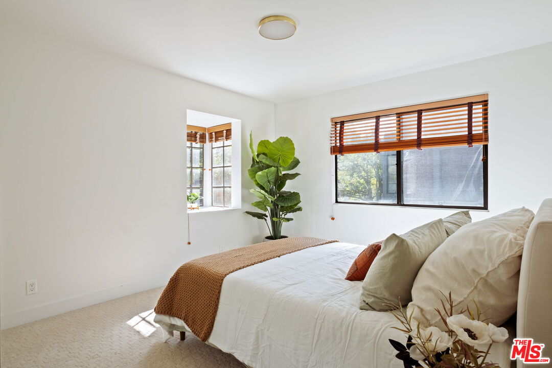 207 S Oakland Ave Unit: A