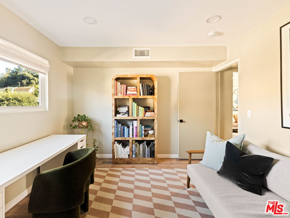 3015 Division St Unit: 219