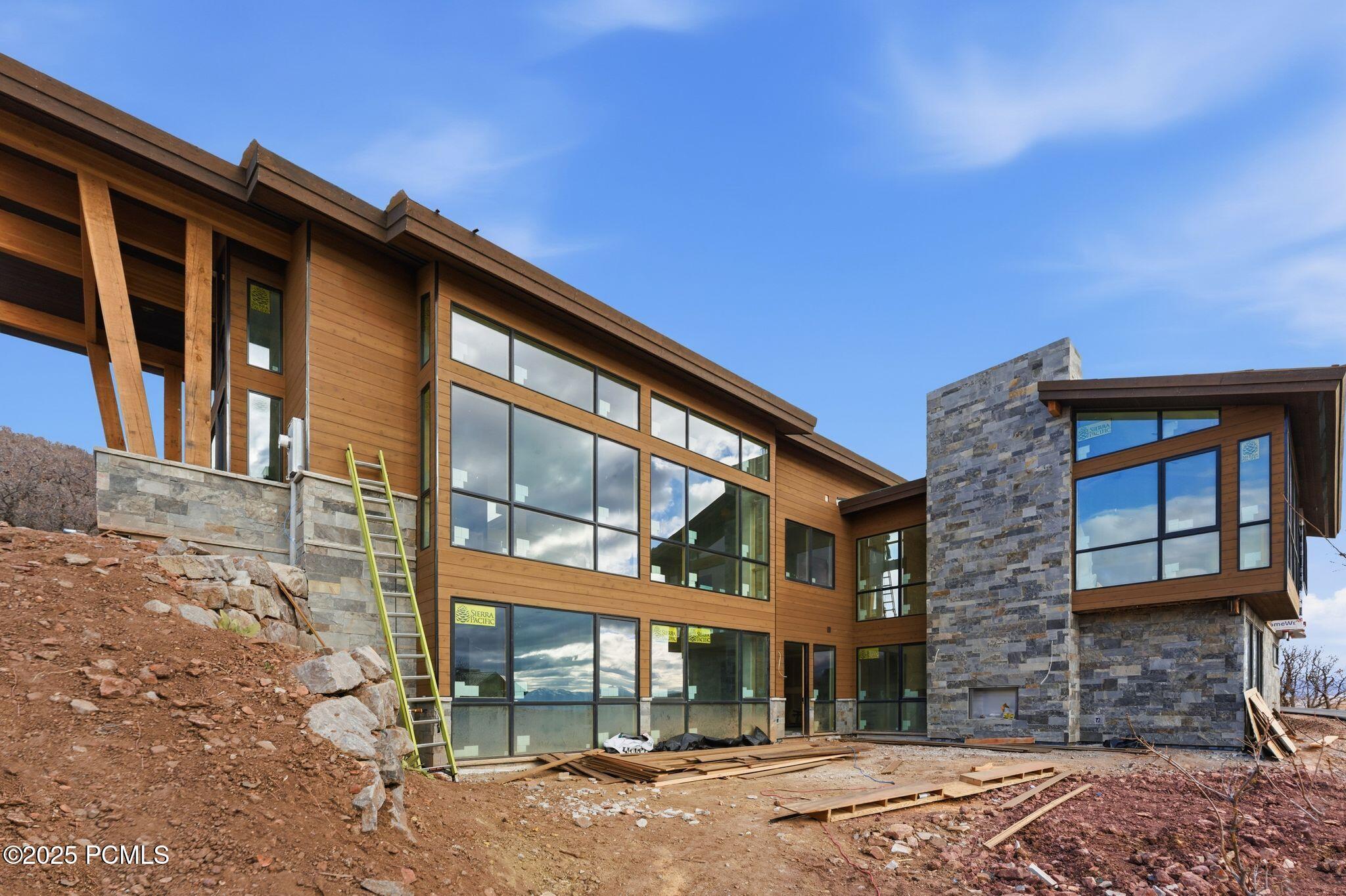 11004 N Wrangler Circle