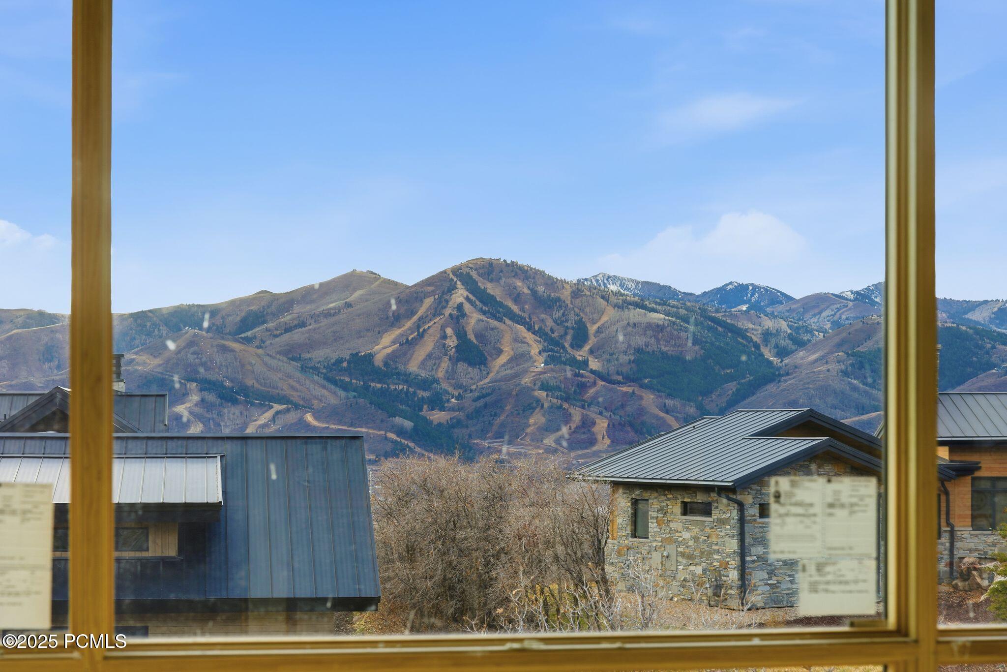 11004 N Wrangler Circle