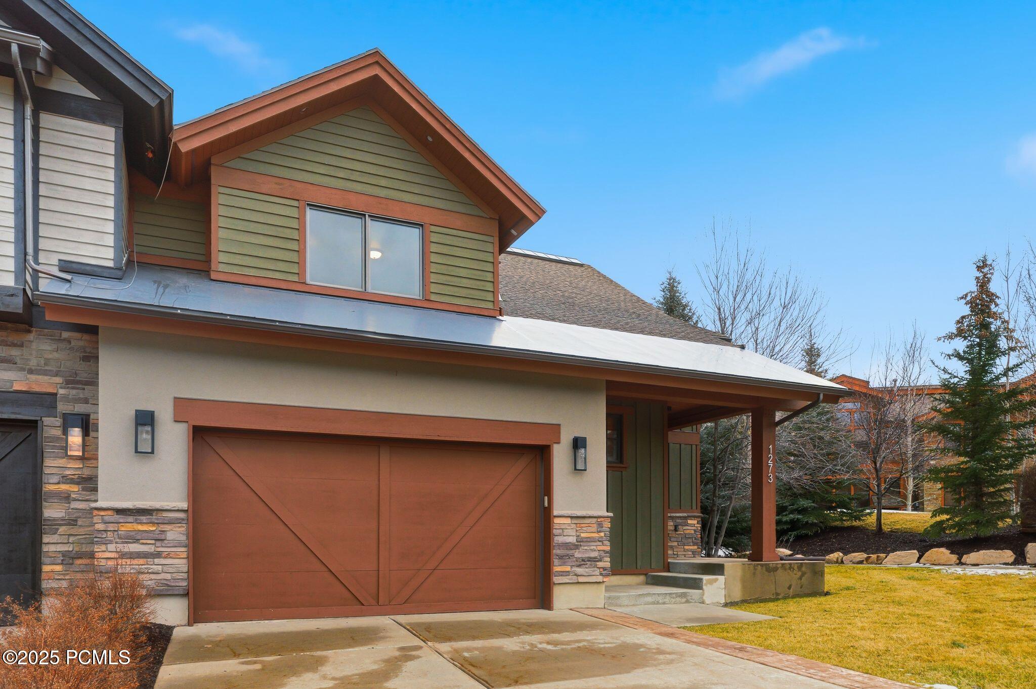 1273 W Stillwater Drive