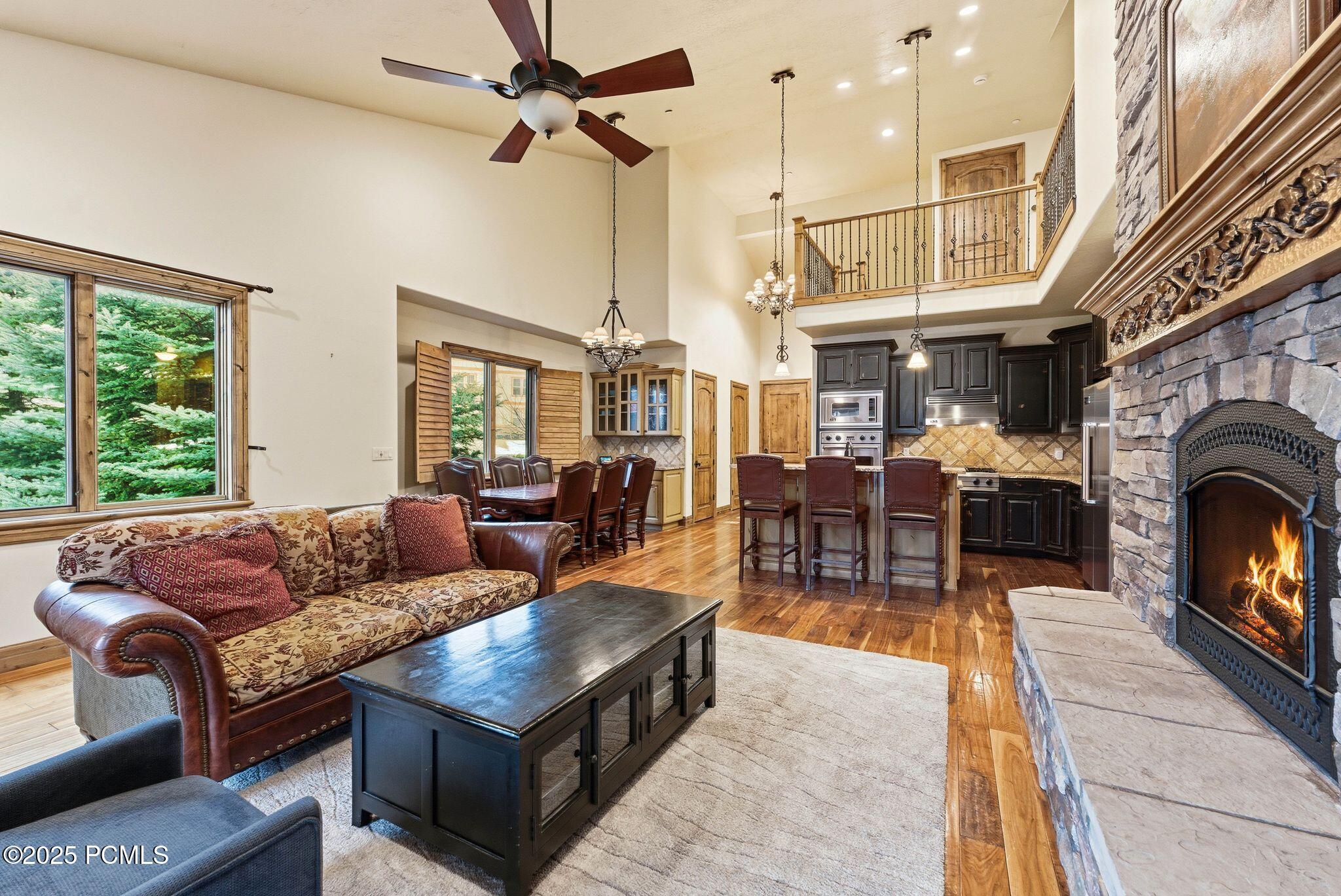 1273 W Stillwater Drive