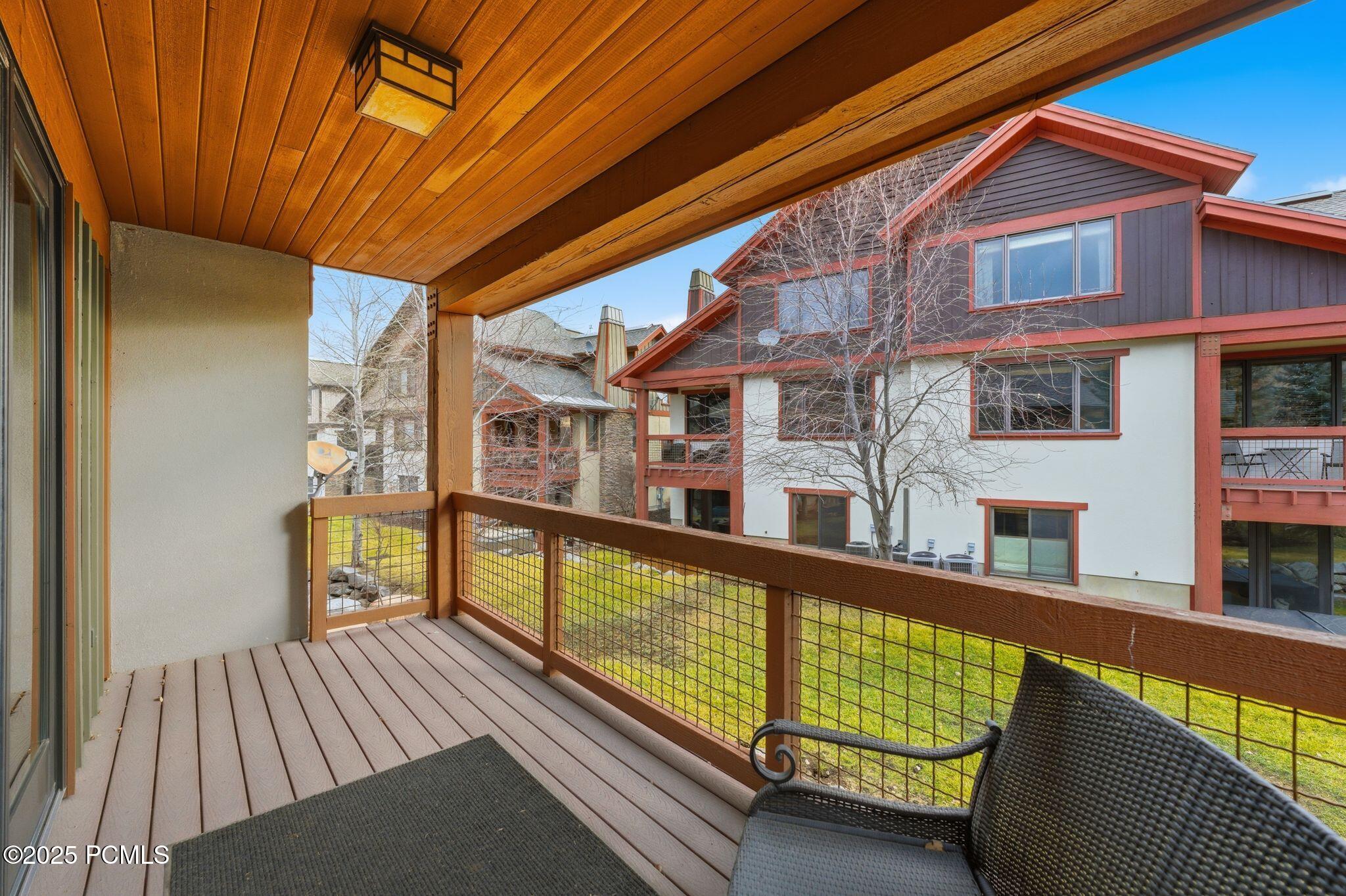 1273 W Stillwater Drive