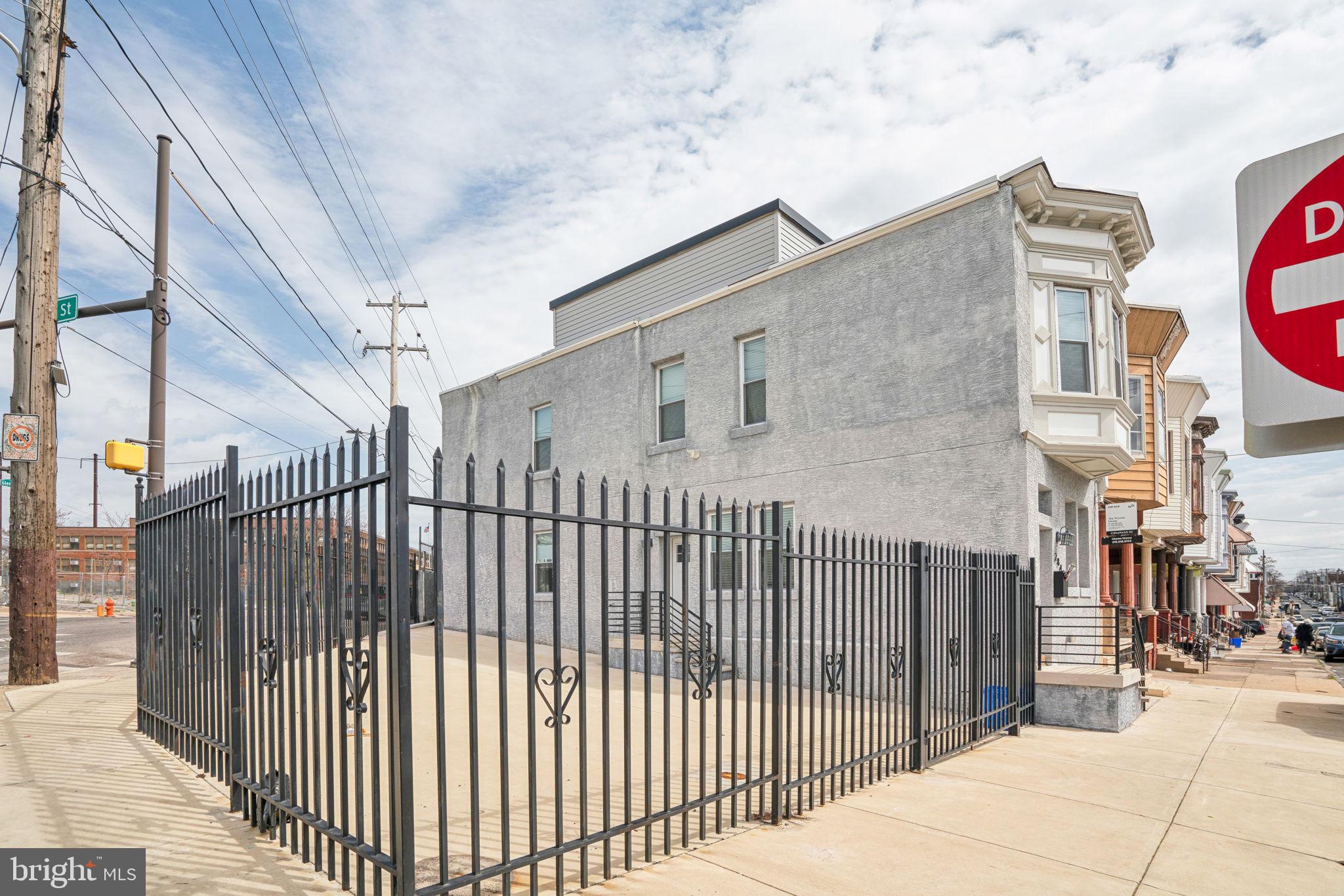 2843 W Montgomery Ave