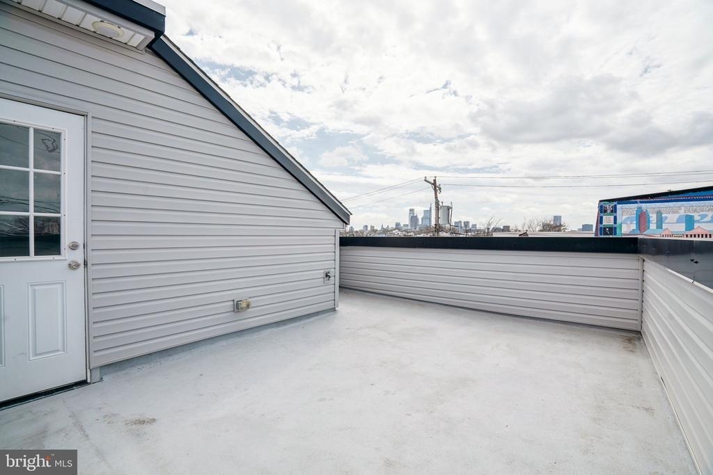 2843 W Montgomery Ave
